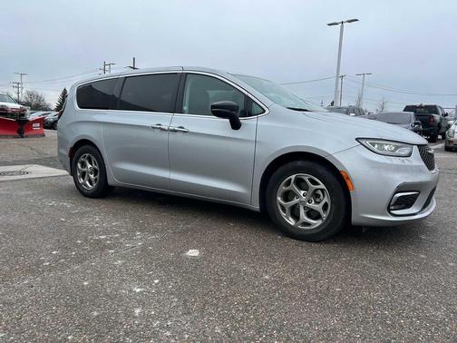 2024 Chrysler Pacifica Limited