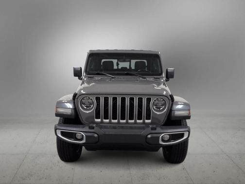 Sting-Gray Clearcoat 2021 Jeep Gladiator Overland