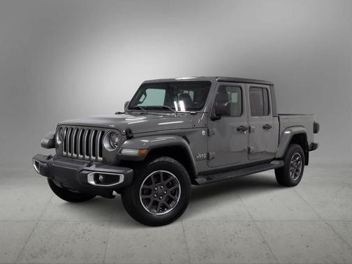Sting-Gray Clearcoat 2021 Jeep Gladiator Overland