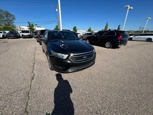 2015 Ford Taurus Limited