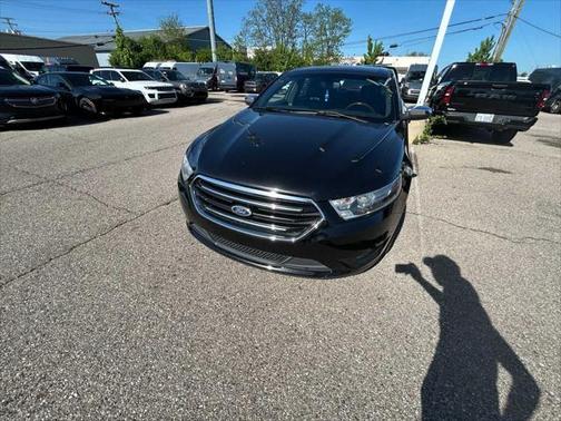 2015 Ford Taurus Limited