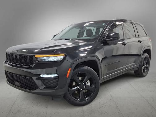 Diamond Black Crystal Pearlcoat 2023 Jeep Grand Cherokee Limited