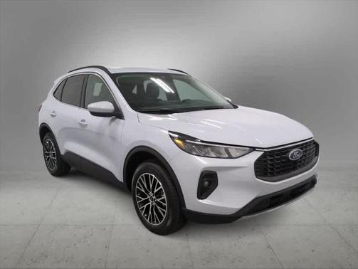 2025 Ford Escape PHEV Base