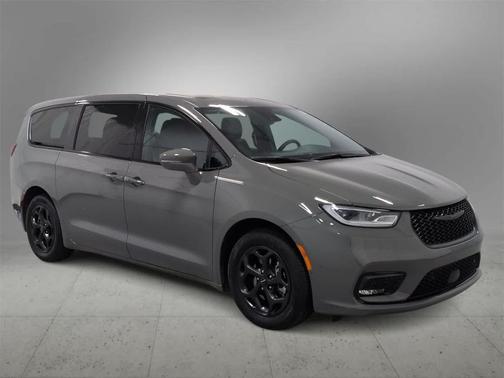 2022 Chrysler Pacifica Hybrid Limited