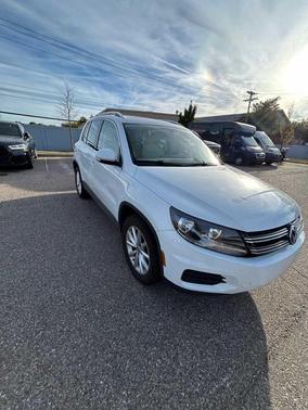 2017 Volkswagen Tiguan 2.0T Wolfsburg Edition
