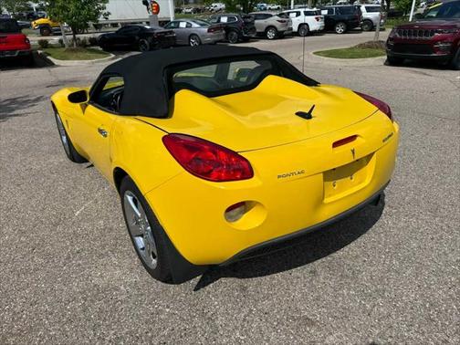 2007 Pontiac Solstice 2dr Convertible