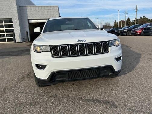 2020 Jeep Grand Cherokee Laredo