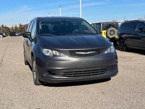 2017 Chrysler Pacifica Touring