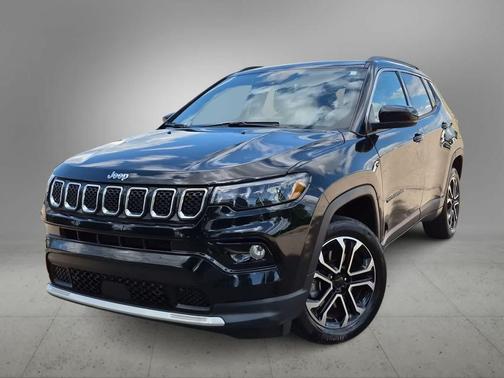 Diamond Black Crystal Pearlcoat 2023 Jeep Compass Limited