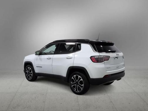 Bright White Clearcoat 2022 Jeep Compass Limited