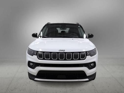 Bright White Clearcoat 2022 Jeep Compass Limited