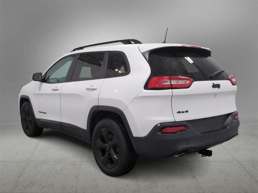 2016 Jeep Cherokee Altitude