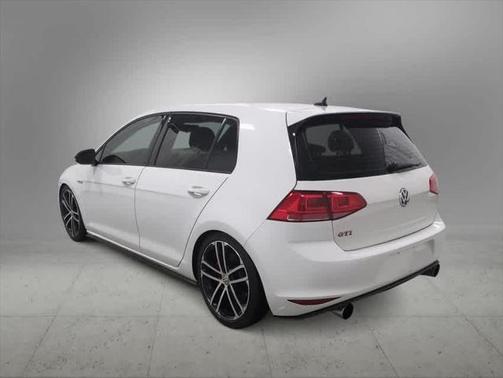 2017 Volkswagen Golf GTI 2.0T S 4-Door