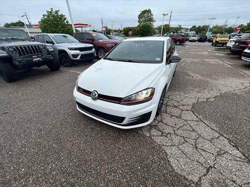 2017 Volkswagen Golf GTI 2.0T S 4-Door