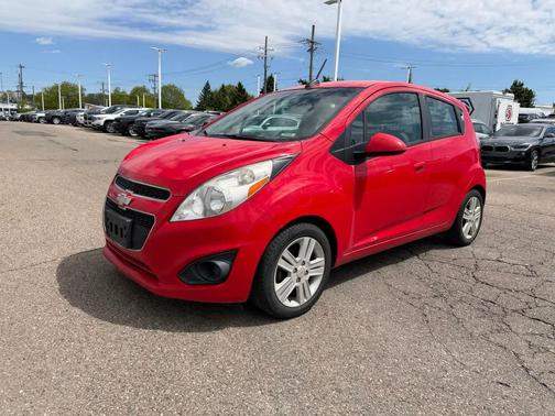 Salsa 2015 Chevrolet Spark 1LT