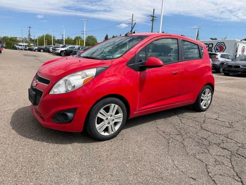 Salsa 2015 Chevrolet Spark 1LT