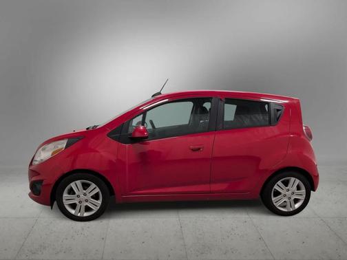 Salsa 2015 Chevrolet Spark 1LT