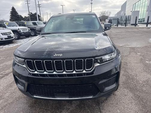 2023 Jeep Grand Cherokee Laredo