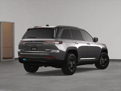 2025 Jeep Grand Cherokee 4xe Trailhawk
