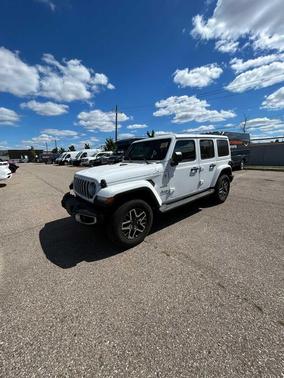 2024 Jeep Wrangler 4-Door Sahara 4x4