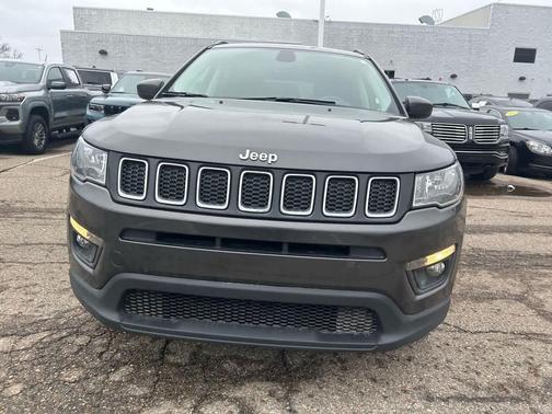 2017 Jeep New Compass Latitude