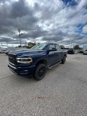 2022 RAM 2500 Big Horn Crew Cab 4x4 6'4' Box