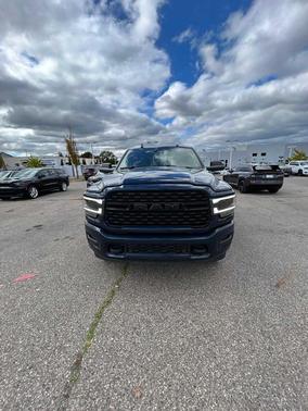 2022 RAM 2500 Big Horn Crew Cab 4x4 6'4' Box