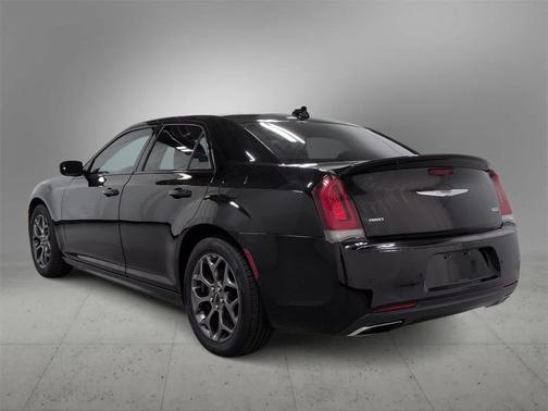 2018 Chrysler 300 S
