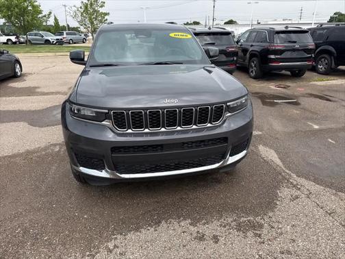 2024 Jeep Grand Cherokee L Laredo