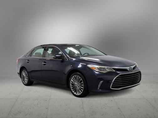 Parisian Night Pearl 2016 Toyota Avalon Limited