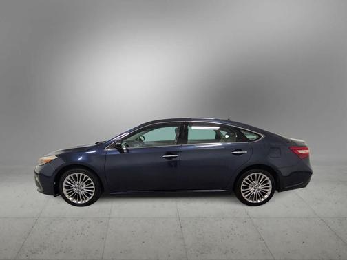 Parisian Night Pearl 2016 Toyota Avalon Limited