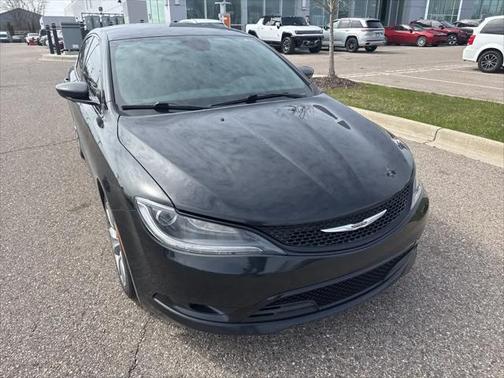 2015 Chrysler 200 S