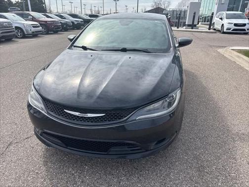 2015 Chrysler 200 S