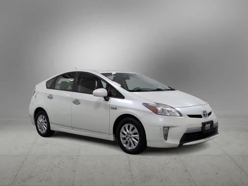 Blizzard Pearl 2012 Toyota Prius Plug-in Base