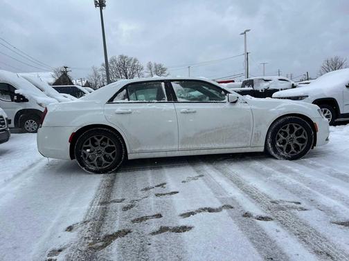 2017 Chrysler 300 S
