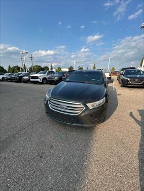 2014 Ford Taurus SEL