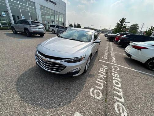 2021 Chevrolet Malibu FWD LT