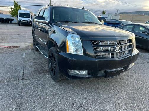 2012 Cadillac Escalade Luxury
