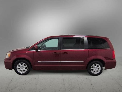 2012 Chrysler Town & Country Touring