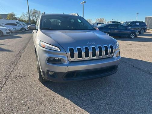 2018 Jeep Cherokee Latitude Plus