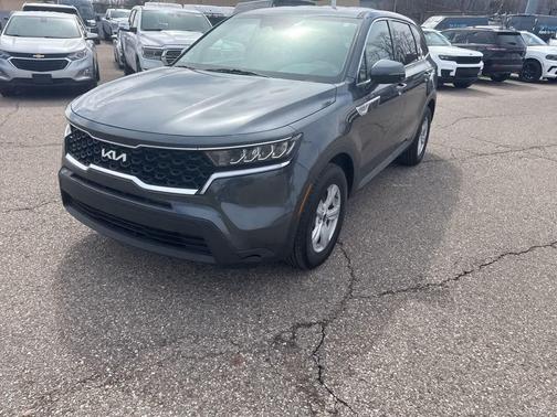 Gravity Grey 2022 Kia Sorento LX