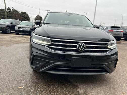 2024 Volkswagen Tiguan 2.0T SE 4MOTION