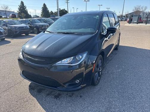 2020 Chrysler Pacifica Touring