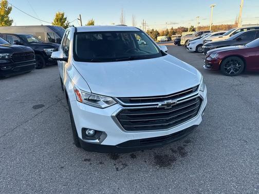 2018 Chevrolet Traverse LT Cloth