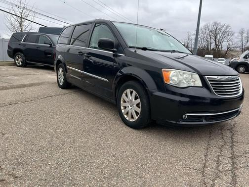 2013 Chrysler Town & Country Touring