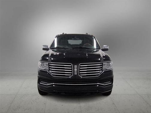2017 Lincoln Navigator Select