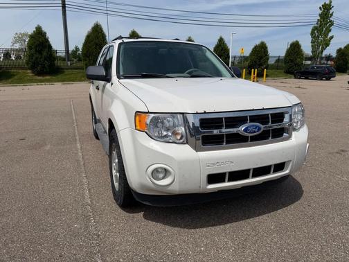 STONE PREM CLOTH SEATS 2011 Ford Escape XLT
