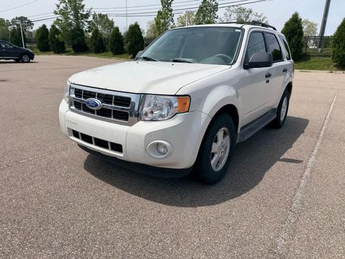 STONE PREM CLOTH SEATS 2011 Ford Escape XLT