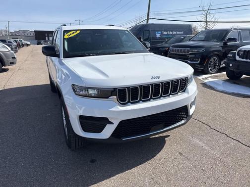 2024 Jeep Grand Cherokee Laredo