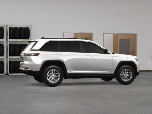 2024 Jeep Grand Cherokee Laredo